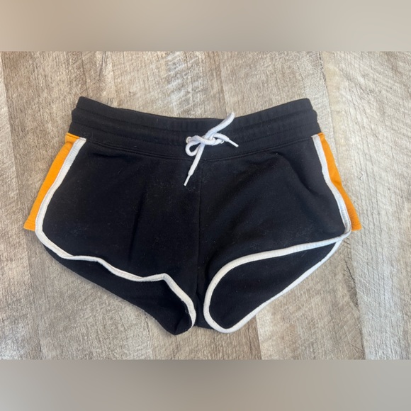 DIVIDED size XS black cotton shorts with stripe - Picture 1 of 8